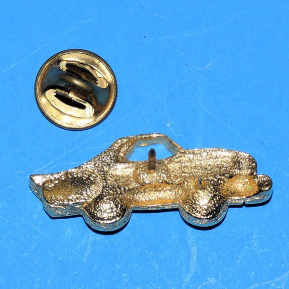 Vintage Ruth's Designs Car Brooch Pin Automobile Vehicle Black Enamel Gold Tone - Picture 4 of 6